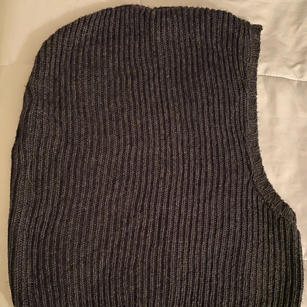 H&M The Girl with the Dragon Tattoo hooded scarf